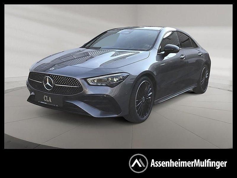 Grau metalliclack mountaingrau Gebraucht 2025 Mercedes CLA220 Limousine | 45.480 € (Etwas zu teuer) - Bild 1/4