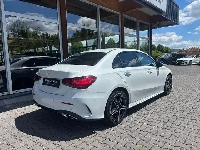 Gebraucht Mercedes A200 AMG 177 PS (130 kW) 2023 Andere Limousine