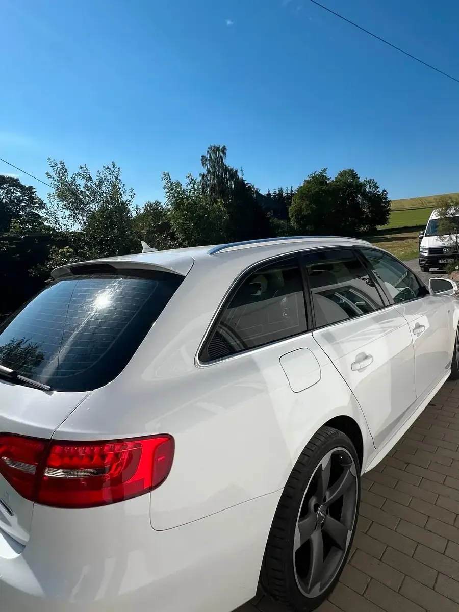 Gebraucht Audi A4 190 PS (139 kW) 2015 Weiß Kombi
