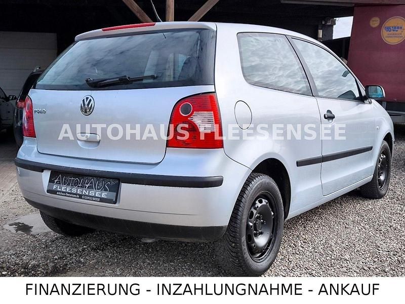 Gebraucht VW Polo 54 PS (39 kW) 2002 Silber Kleinwagen
