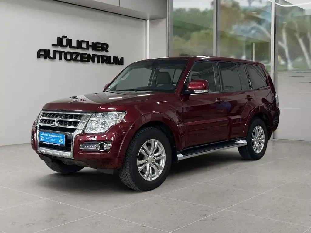 Gebraucht Mitsubishi Pajero 190 PS (139 kW) 2015 Rot SUV