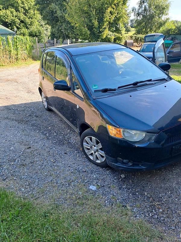 Schwarz Gebraucht 2010 Mitsubishi Colt Kleinwagen | 1.500 € (Fairer Preis) - Bild 1/4