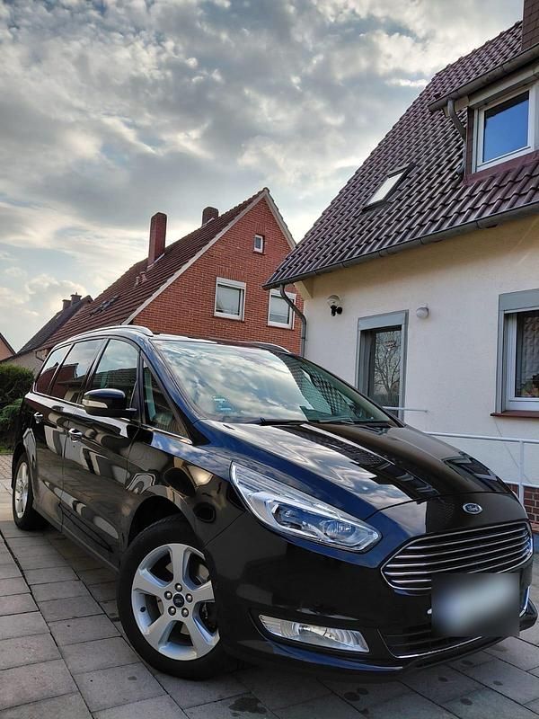 Gebraucht Ford Galaxy 150 PS (110 kW) 2019 Schwarz Van / Kleinbus