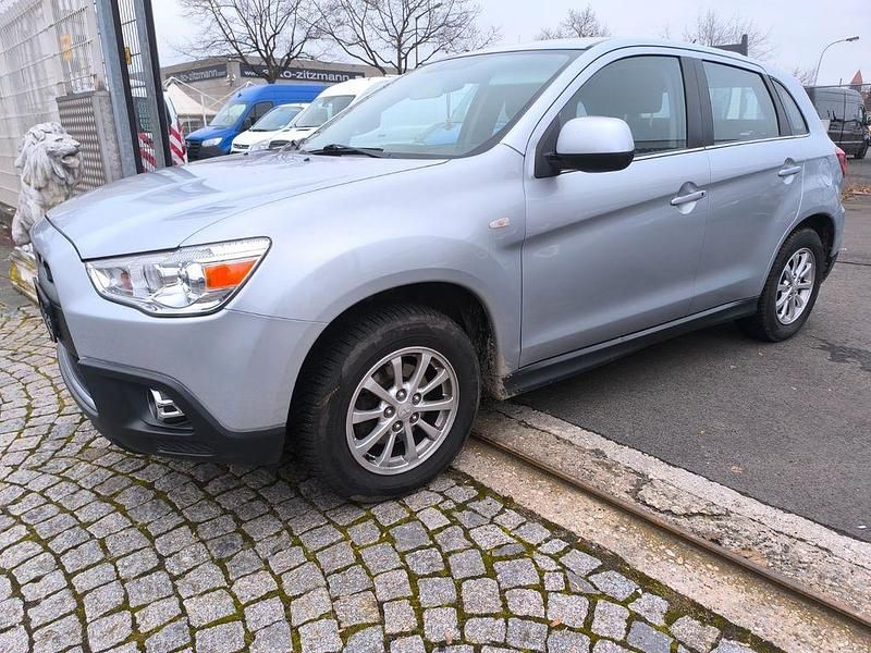 Gebraucht Mitsubishi ASX Invite 150 PS (110 kW) 2011 Silber SUV