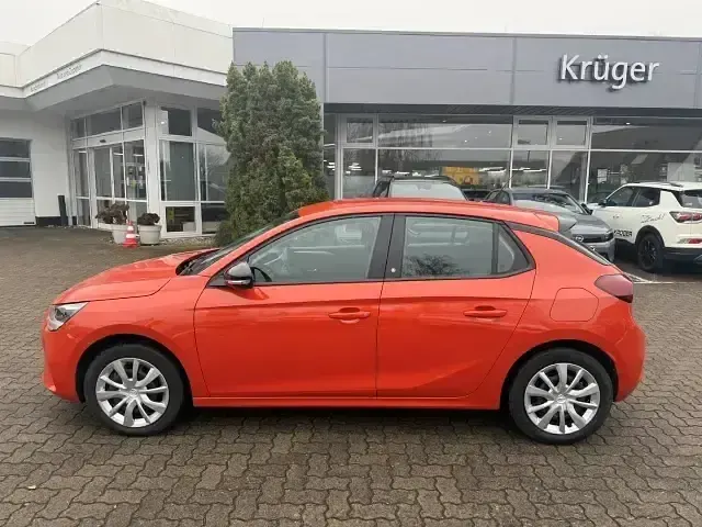 Gebraucht Opel Corsa-e Edition 100 kW (136 PS) 2022 Power orange/dynamik orange Kleinwagen