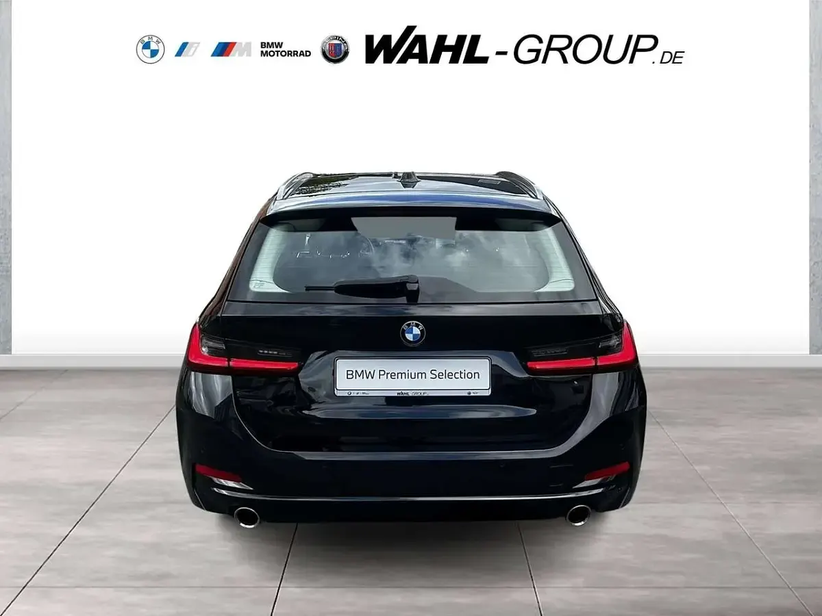 Gebraucht BMW 318 Sport Line 156 PS (114 kW) 2023 Schwarz Kombi
