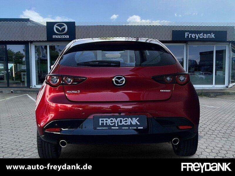 Gebraucht Mazda 3 Center-Line 140 PS (102 kW) 2024 Soul red crystal m