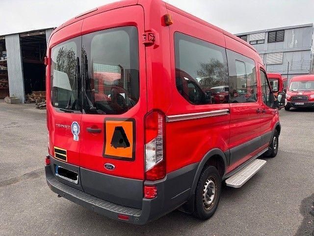 Second-hand Ford Transit 101 CP (74 kW) 2016 Roșu Break