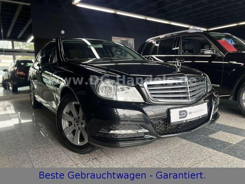 Gebraucht Mercedes C180 156 PS (114 kW) 2012 Schwarz Limousine