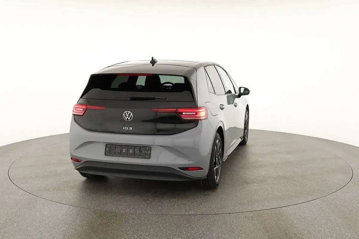 Gebraucht VW ID.3 IQ Drive 150 kW (204 PS) 2023 Mondsteingrau / dach schwarz Kleinwagen