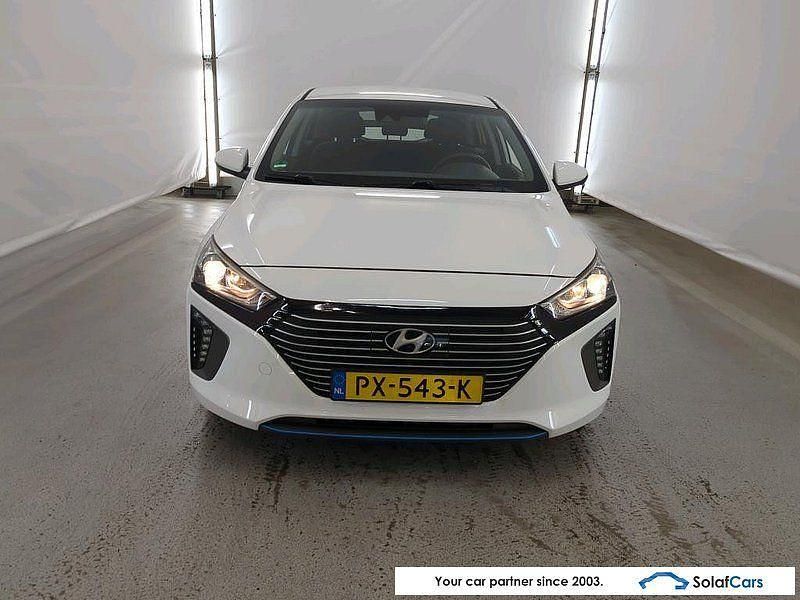 Gebraucht Hyundai Ioniq 105 PS (77 kW) 2017 Weiß Kleinwagen