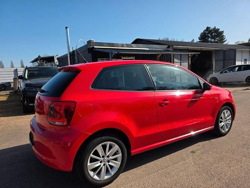 Gebraucht VW Polo Life 86 PS (63 kW) 2013 Rot Kleinwagen