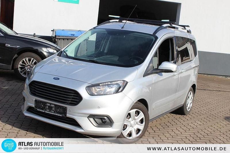 Silber Gebraucht 2020 Ford Tourneo Courier Trend Van / Kleinbus | 13.990 € (Fairer Preis) - Bild 1/4