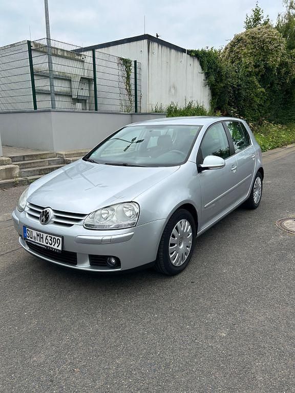 Silber Gebraucht 2006 VW Golf V Limousine | 4.790 € (Fairer Preis) - Bild 1/4