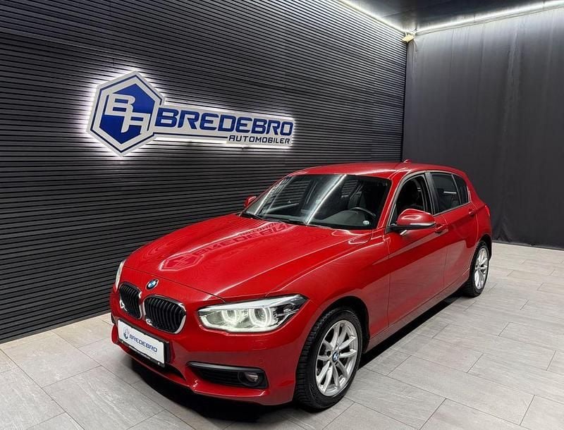 Gebraucht BMW 118 Advantage 150 PS (110 kW) 2018 Rot Kleinwagen