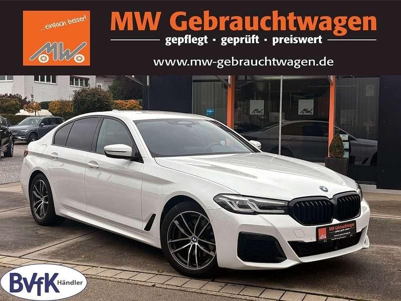 Weiß Gebraucht 2022 BMW 520 M Sport Limousine | 39.990 € (Teuer) - Bild 1/3