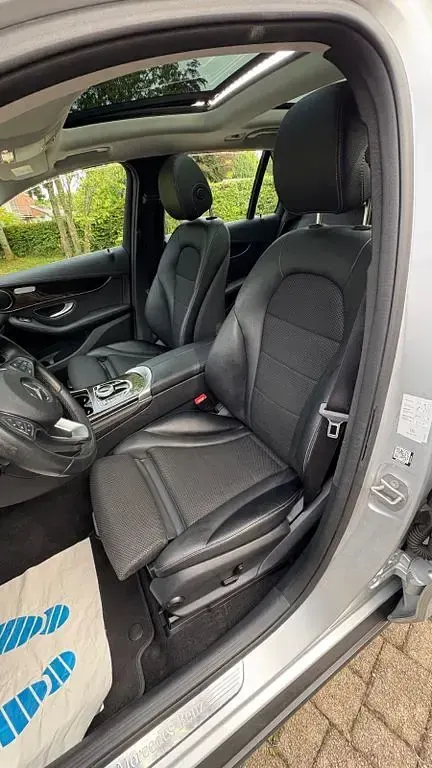 Gebraucht Mercedes GLC220 170 PS (125 kW) 2016 Silber SUV