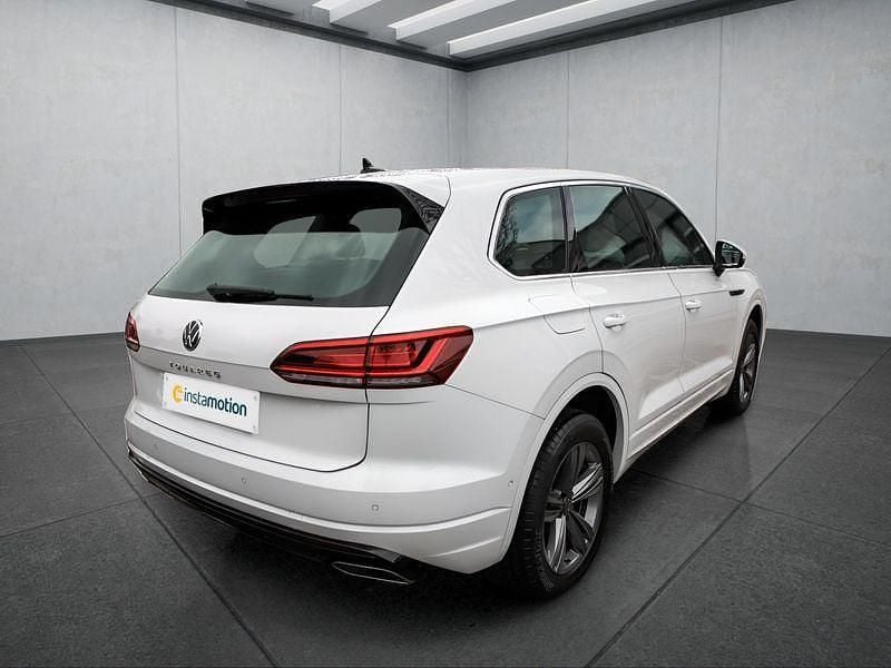 Gebraucht VW Touareg 286 PS (210 kW) 2022 Weiß SUV