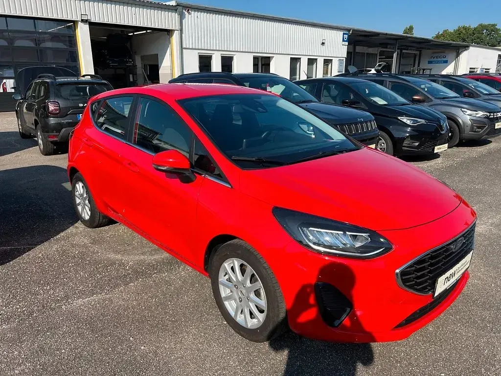 Gebraucht Ford Fiesta Titanium 125 PS (91 kW) 2022 Rot Kleinwagen