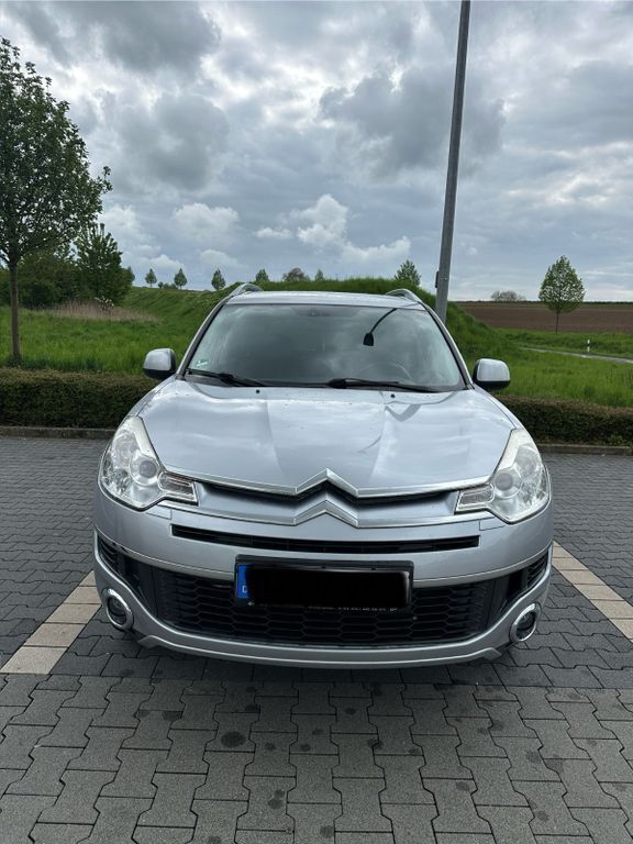 Silber Gebraucht 2011 Citroën C-Crosser Exclusive SUV | 7.800 € (Etwas zu teuer) - Bild 1/4