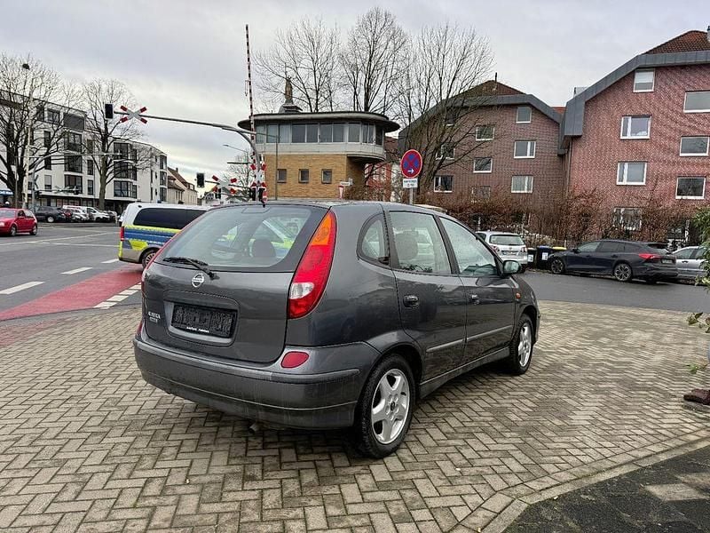 Gebraucht Nissan Almera Tino Acenta+ 116 PS (85 kW) 2006 Grau Van / Kleinbus