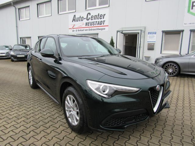 Grün Gebraucht 2020 Alfa Romeo Stelvio Business SUV | 27.380 € (Guter Preis) - Bild 1/4