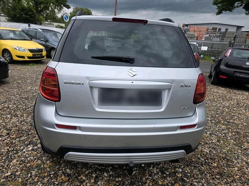 Gebraucht Suzuki SX4 101 PS (74 kW) 2006 Silber Kleinwagen