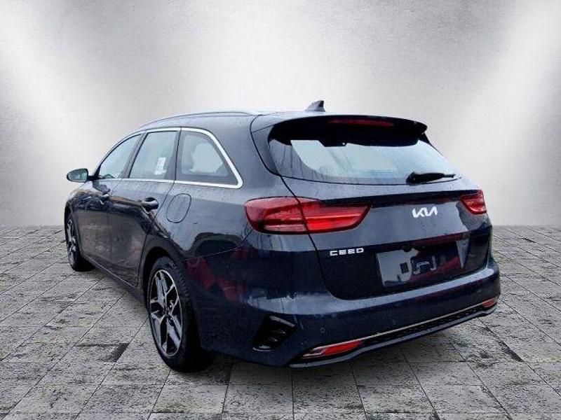 Gebraucht Kia Ceed 141 PS (103 kW) 2025 Andere farbe Kleinwagen