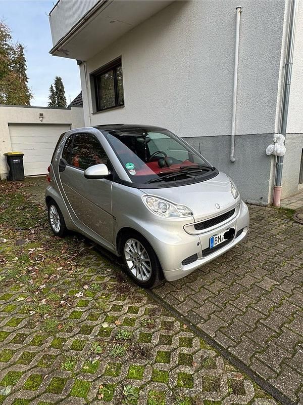 Silber Gebraucht 2011 Smart ForTwo Coupé Passion Coupé | 5.499 € (Fairer Preis) - Bild 1/4