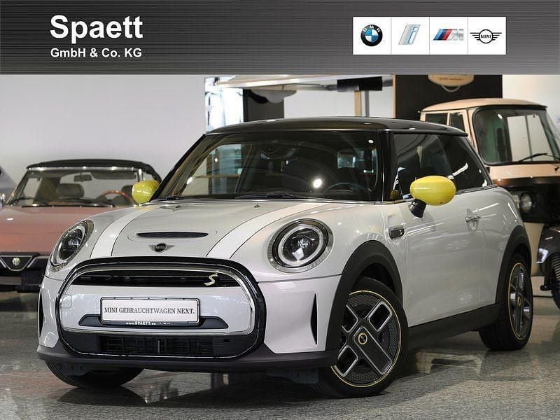 Gebraucht Mini Cooper SE Hatch 135 kW (184 PS) 2022 Weiß Kleinwagen