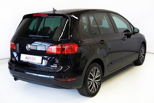 Gebraucht VW Golf Sportsvan Allstar 110 PS (80 kW) 2016 Schwarz metallic Van / Kleinbus