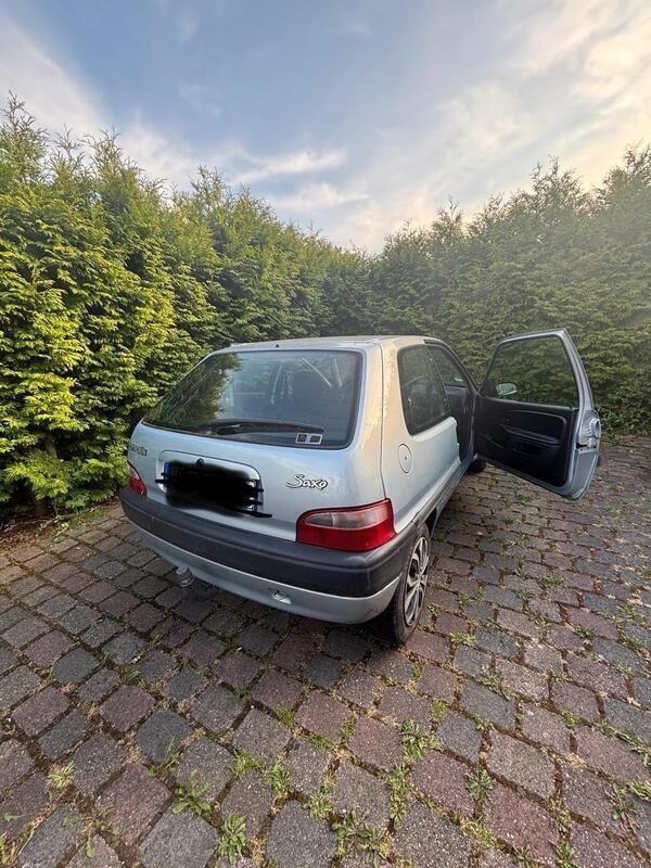 Grau Gebraucht 2001 Citroën Saxo Kleinwagen | 700 € (Guter Preis) - Bild 1/4