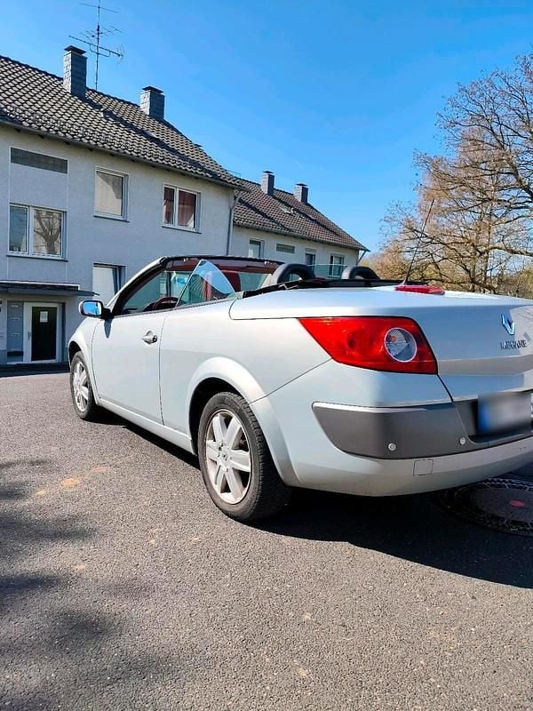 Gebraucht Renault Mégane Cabriolet 113 PS (83 kW) 2004 Silber Cabrio