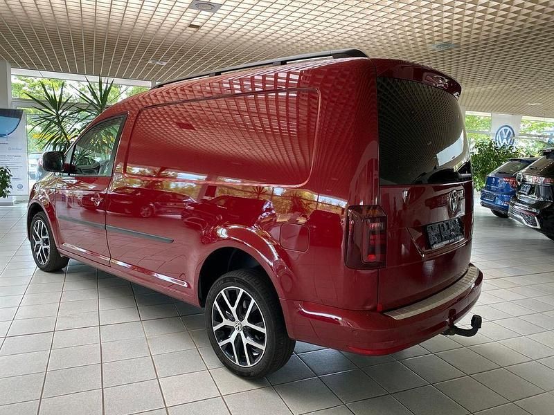 Gebraucht VW Caddy Maxi Trendline 150 PS (110 kW) 2019 Rot Van / Kleinbus