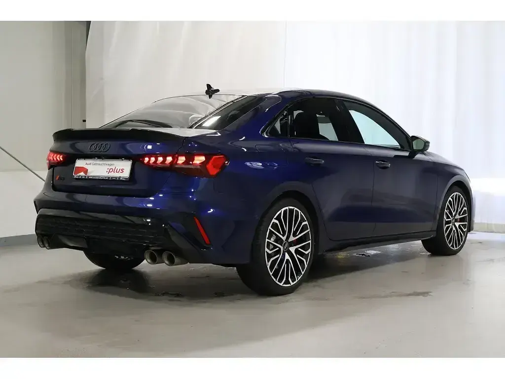 Gebraucht Audi S3 Ambiente 245 PS (180 kW) 2025 Blau Limousine