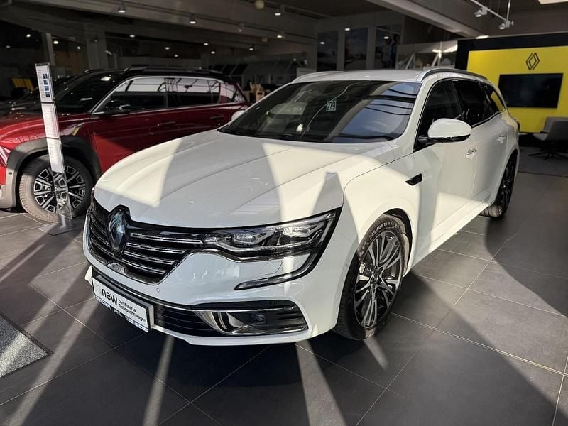 Perlmuttweiß metallic (metallic) Gebraucht 2022 Renault Talisman GrandTour Initiale Paris Kombi | 29.890 € (Fairer Preis) - Bild 1/4