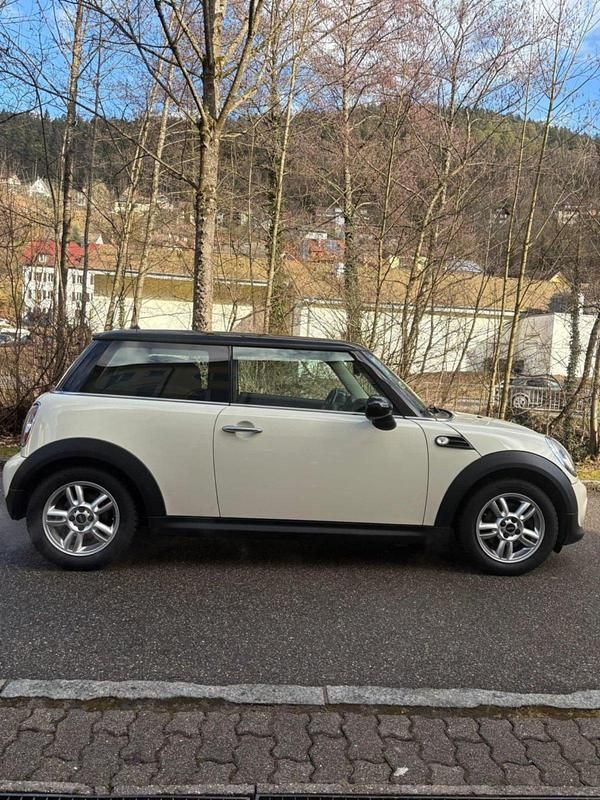 Gebraucht Mini Cooper Coupé 122 PS (89 kW) 2011 Beige Coupé