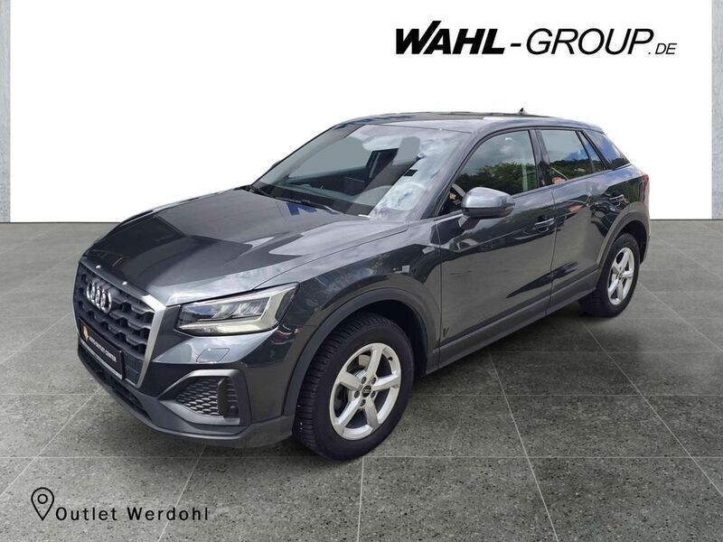 Grau Gebraucht 2023 Audi Q2 Basis SUV | 22.980 € (Guter Preis) - Bild 1/4