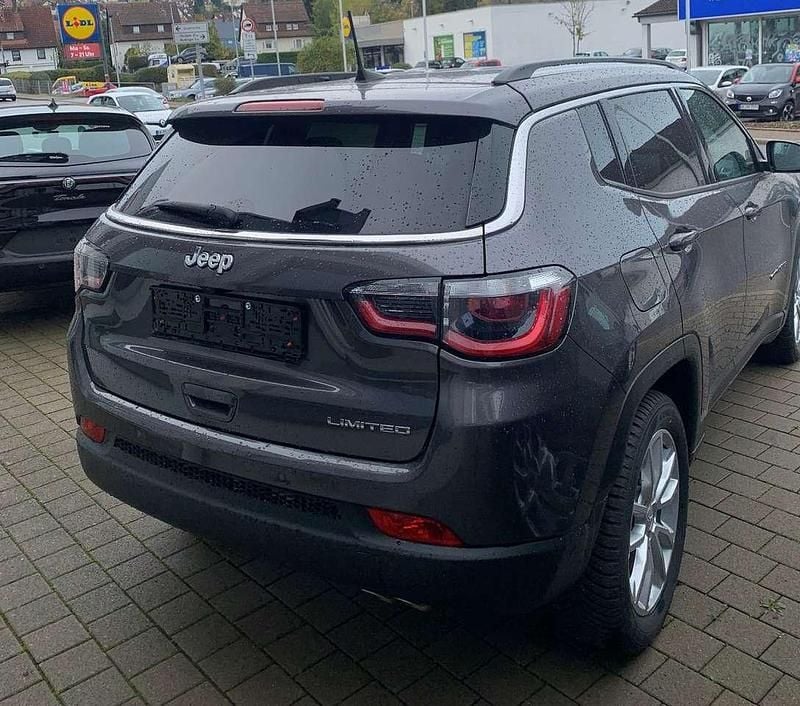 Second-hand Jeep Compass Limited 150 CP (110 kW) 2021 Granite crystal met. clear coat SUV