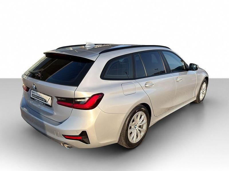 Gebraucht BMW 320 Advantage 190 PS (139 kW) 2020 Glaciersilber metallic Kombi