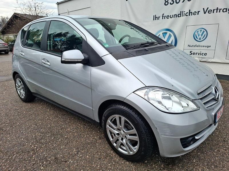 Gebraucht Mercedes A180 109 PS (80 kW) 2009 Silber Kleinwagen