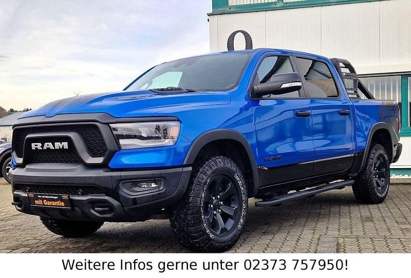 Gebraucht Dodge Ram 401 PS (294 kW) 2023 Blau Pickup