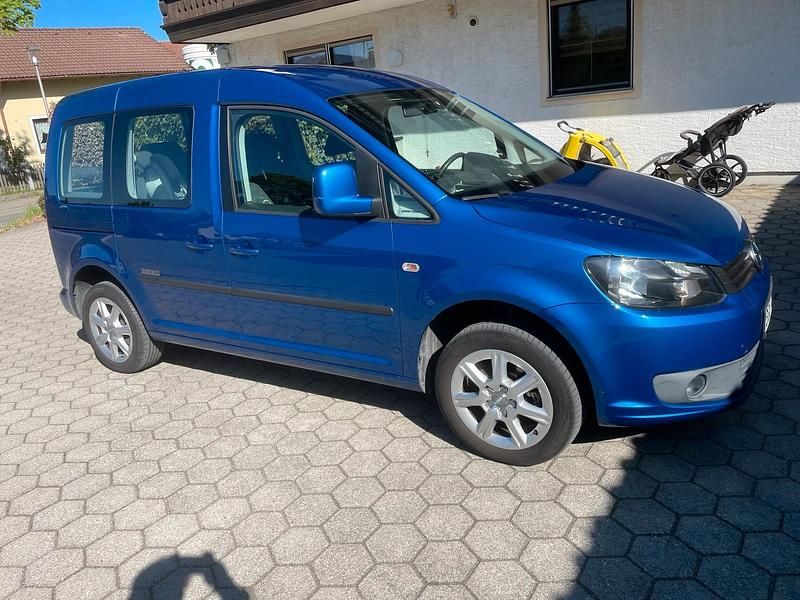Usata VW Caddy 86 CV (63 kW) 2012 Blu Monovolume