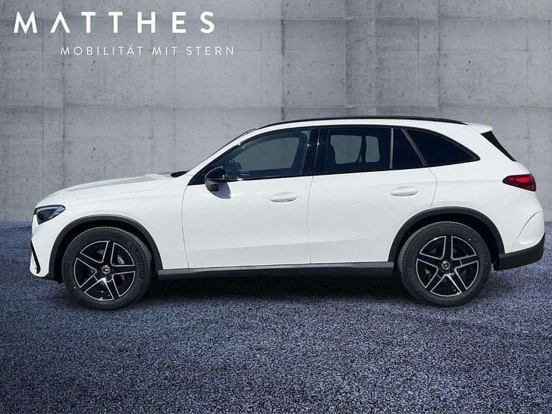 Gebraucht Mercedes GLC220 AMG 197 PS (144 kW) 2025 Weiß SUV
