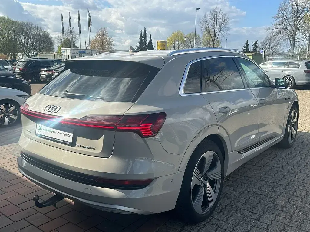 Usata Audi e-tron 300 kW (408 CV) 2019 Beige SUV