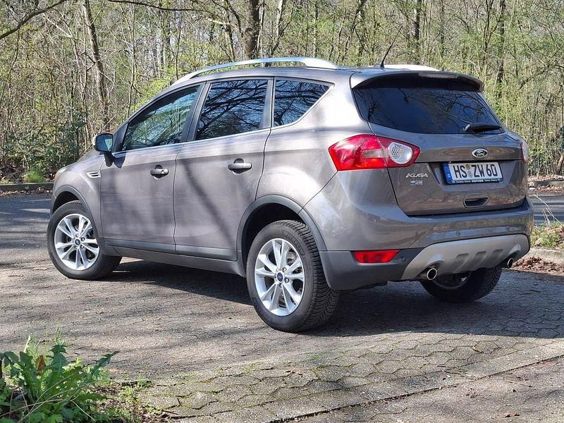 Gebraucht Ford Kuga Titanium 140 PS (102 kW) 2012 Grau SUV