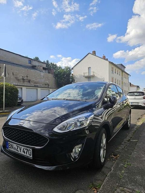 Gebraucht Ford Fiesta Trend 95 PS (69 kW) 2017 Schwarz Limousine