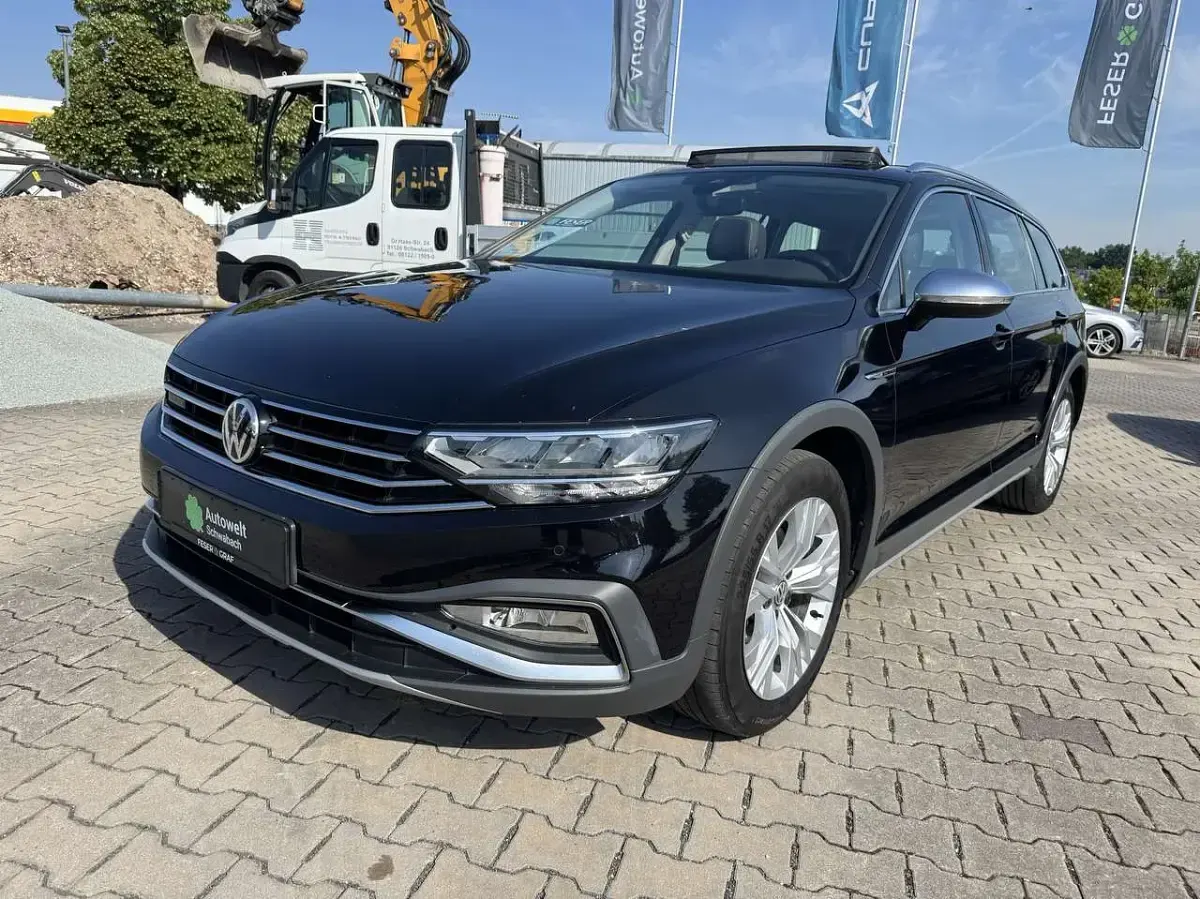 Gebraucht VW Passat Alltrack 190 PS (139 kW) 2020 Deep black perleffekt Kombi