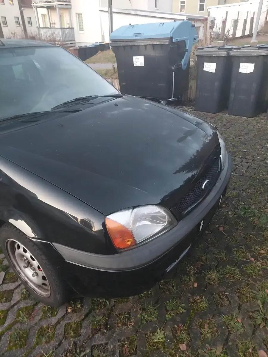 Gebraucht Ford Fiesta 60 PS (44 kW) 2002 Schwarz Kleinwagen