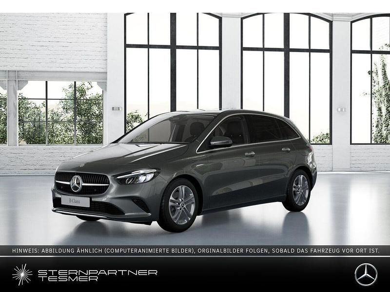 Grau Gebraucht 2024 Mercedes B200 Van / Kleinbus | 29.990 € (Guter Preis) - Bild 1/3